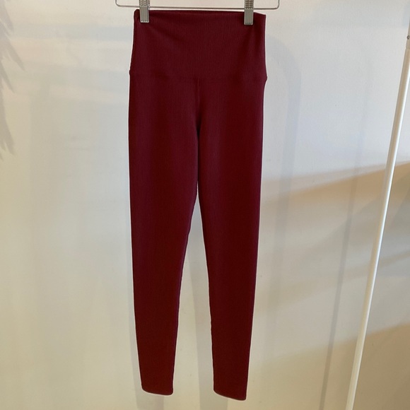 Beach riot ribbed legging in oxblood - Picture 2 of 4